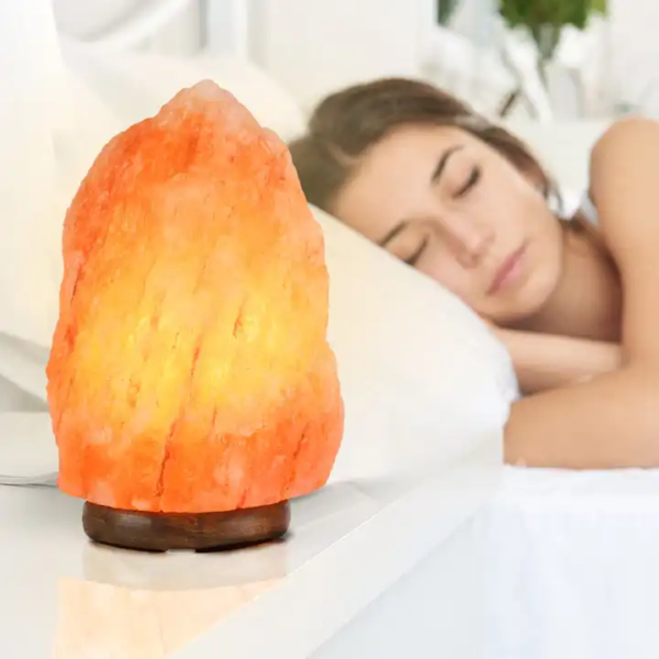 natural himalayan salt lamp